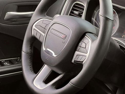 Used 2018 Dodge Charger GT image 28