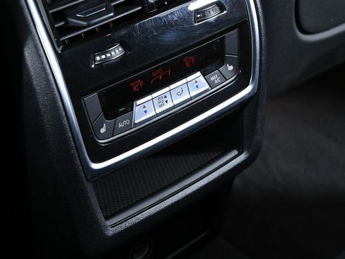 Used 2022 BMW X5 xDrive40i w/ Premium Package image 30