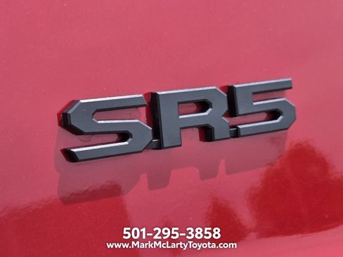 Used 2025 Toyota 4Runner SR5 AWD/4WD image 14