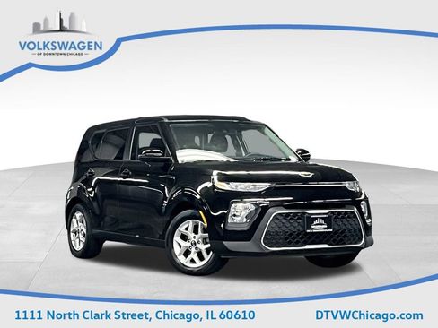 Used 2020 Kia Soul S image 1