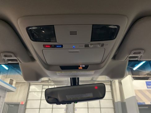 Used 2019 Subaru Outback 2.5i Limited w/ Popular Package #2 image 27