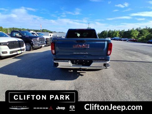 Used 2024 GMC Sierra 1500 SLE AWD/4WD image 5