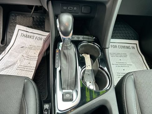 Used 2022 Buick Encore GX Preferred AWD/4WD image 19