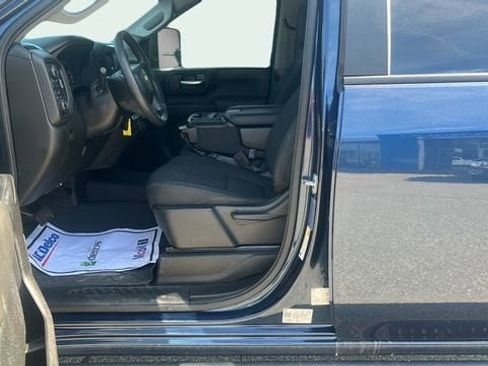 Used 2022 Chevrolet Silverado 2500 Custom w/ Custom Value Package image 46