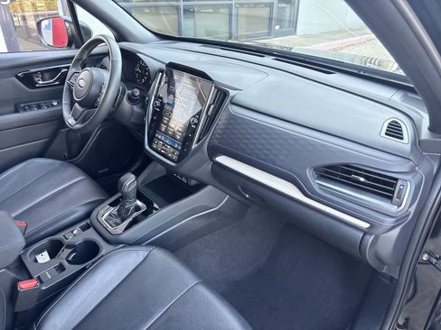 Used 2025 Subaru Forester Limited image 33