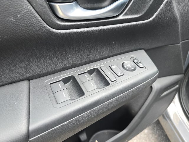 Used 2025 Honda CR-V LX image 22