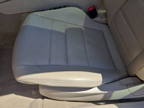 Used 2015 Mercedes-Benz E 400 Coupe image 32