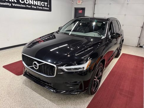 Used 2020 Volvo XC60 T5 R-Design w/ Protection Package Premier FWD image 4