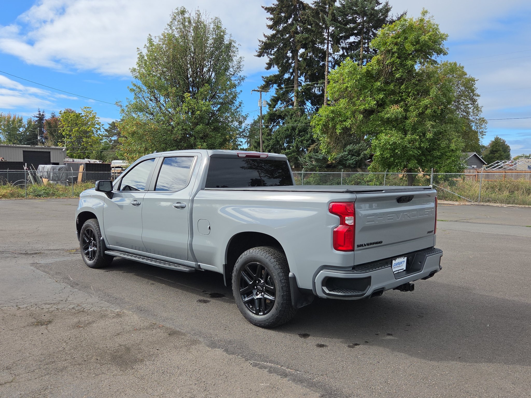 Used 2024 Chevrolet Silverado 1500 RST w/ Z71 Off-Road Package AWD/4WD image 7