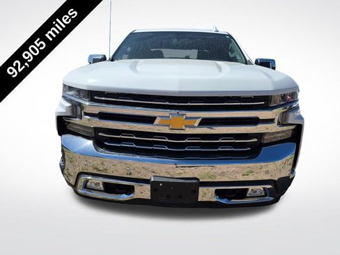 Used 2019 Chevrolet Silverado 1500 LTZ AWD/4WD image 2