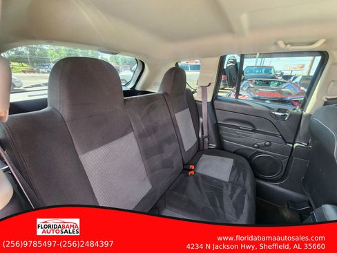 Used 2017 Jeep Compass Sport FWD image 22