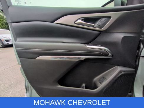 Certified 2024 Chevrolet Traverse LT w/ Trailering Package AWD/4WD image 22