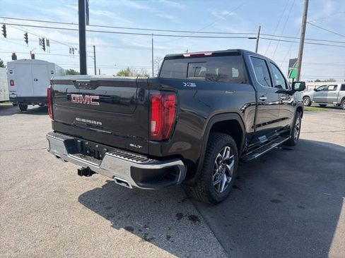 New 2026 GMC Sierra 1500 SLT image 6