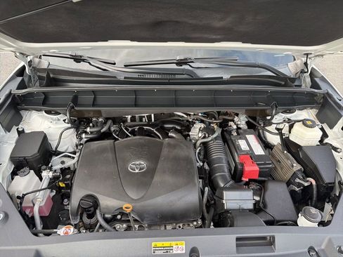 Used 2020 Toyota Highlander Limited image 8