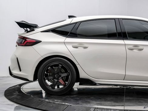 Used 2024 Honda Civic Type R image 25