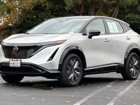 Certified 2023 Nissan Ariya AWD image 8