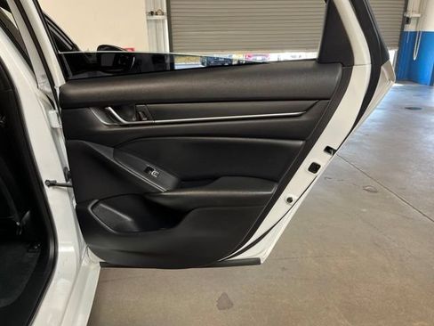 Used 2021 Honda Accord Sport image 15