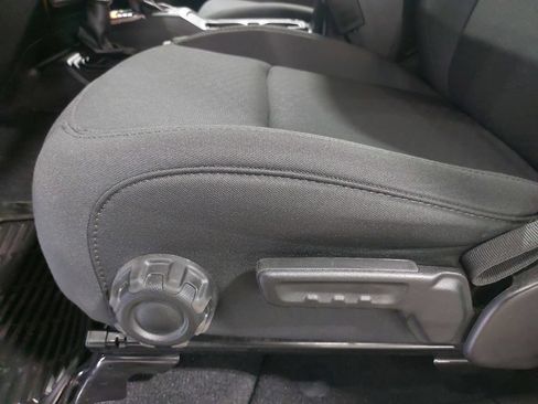 Used 2022 Jeep Gladiator Sport AWD/4WD image 29