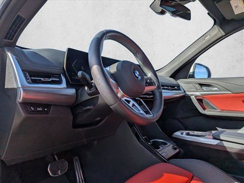 Used 2025 BMW X1 xDrive28i image 10