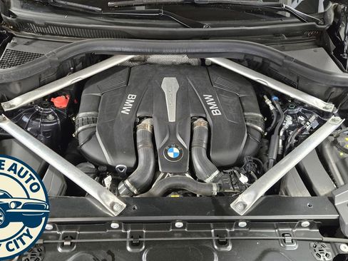 Used 2019 BMW X5 xDrive50i w/ Off-Road Package image 43