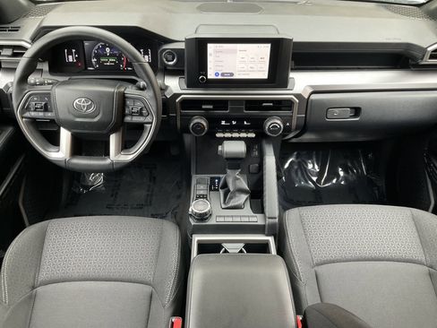 Used 2025 Toyota 4Runner SR5 image 23