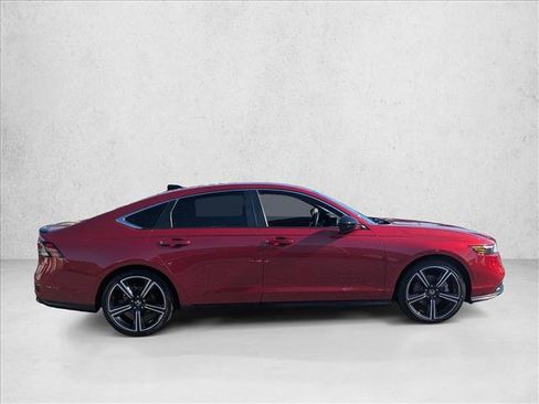 Used 2024 Honda Accord Sport image 4