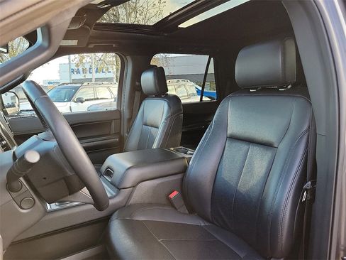 Used 2020 Ford Expedition XLT w/ Equipment Group 202A image 11