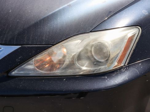 Used 2012 Lexus IS 250 w/ Premium Pkg Value Edition RWD image 10