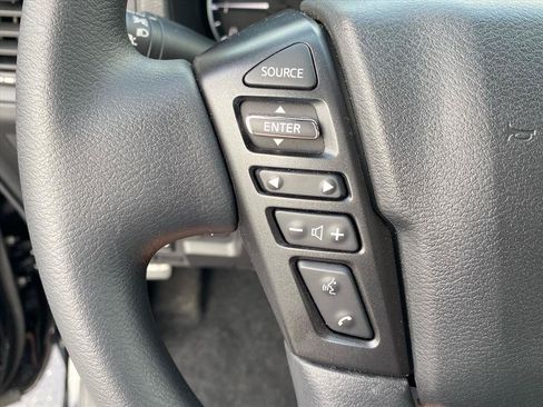 Used 2024 Nissan Frontier S w/ Technology Package AWD/4WD image 17