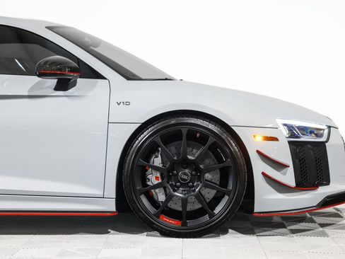Used 2018 Audi R8 V10 plus w/ Full Leather Package AWD/4WD image 4