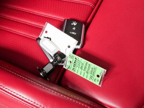 Used 2023 Maserati Grecale Modena image 41