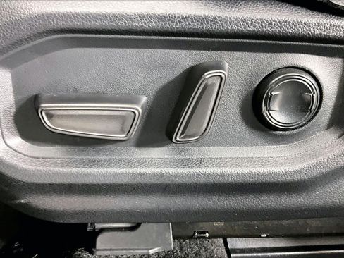 Used 2024 Toyota Tundra Limited image 33