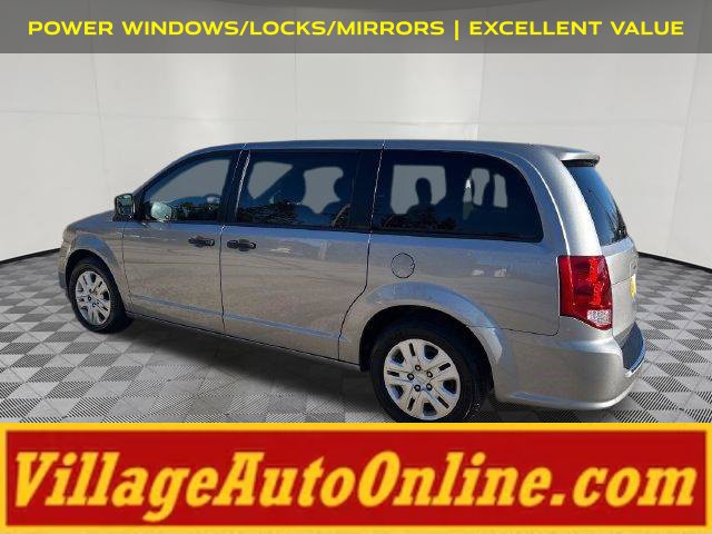 Used 2019 Dodge Grand Caravan SE FWD image 2