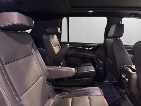 Used 2023 GMC Yukon XL Denali w/ Max Trailering Package image 18