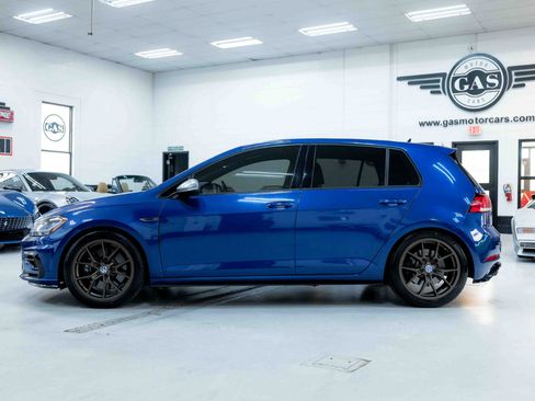 Used 2018 Volkswagen Golf R 4-Door image 10