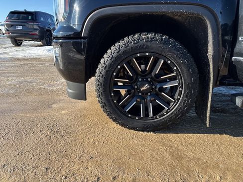 Used 2018 GMC Sierra 1500 Denali w/ Denali Ultimate Package image 28