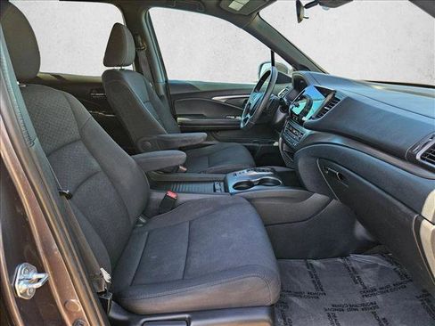 Used 2021 Honda Passport Sport image 25