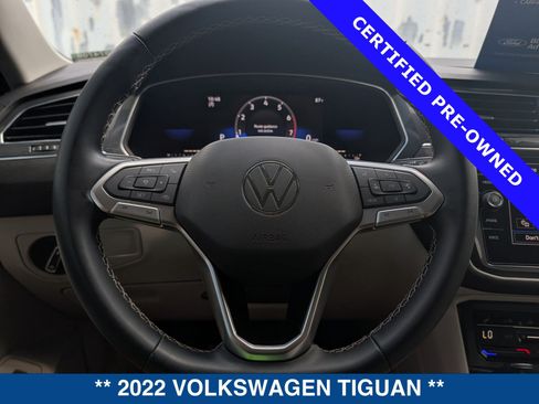 Used 2022 Volkswagen Tiguan SE FWD image 28