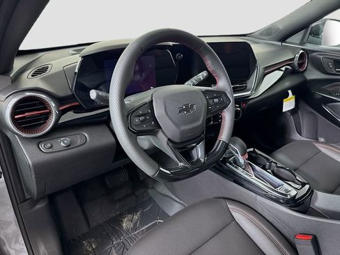 New 2026 Chevrolet Trax RS w/ Sunroof Package FWD image 9