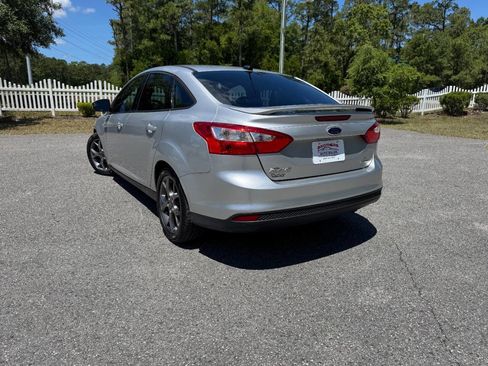 Used 2014 Ford Focus SE w/ Equipment Group 201A FWD image 32