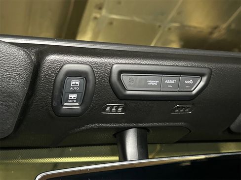 Used 2023 Jeep Wrangler Unlimited Rubicon w/ Steel Bumper Group image 28