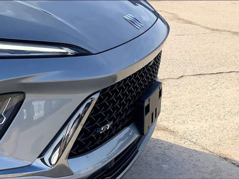 Certified 2025 Buick Envision Sport Touring image 28