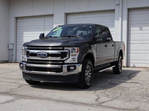 Used 2020 Ford F250 Lariat w/ Lariat Value Package image 3