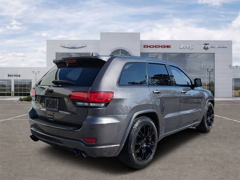 Certified 2017 Jeep Grand Cherokee Altitude RWD image 3