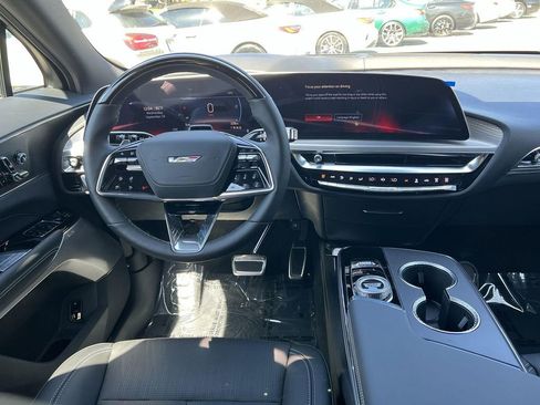 New 2026 Cadillac Lyriq V w/ Exterior Carbon Fiber Package AWD/4WD image 11