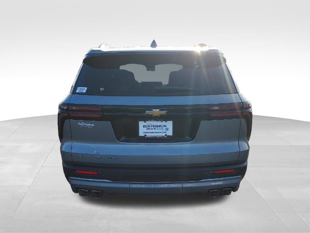 New 2027 Chevrolet Traverse LT w/ LPO, Floor Liner Package AWD/4WD image 4