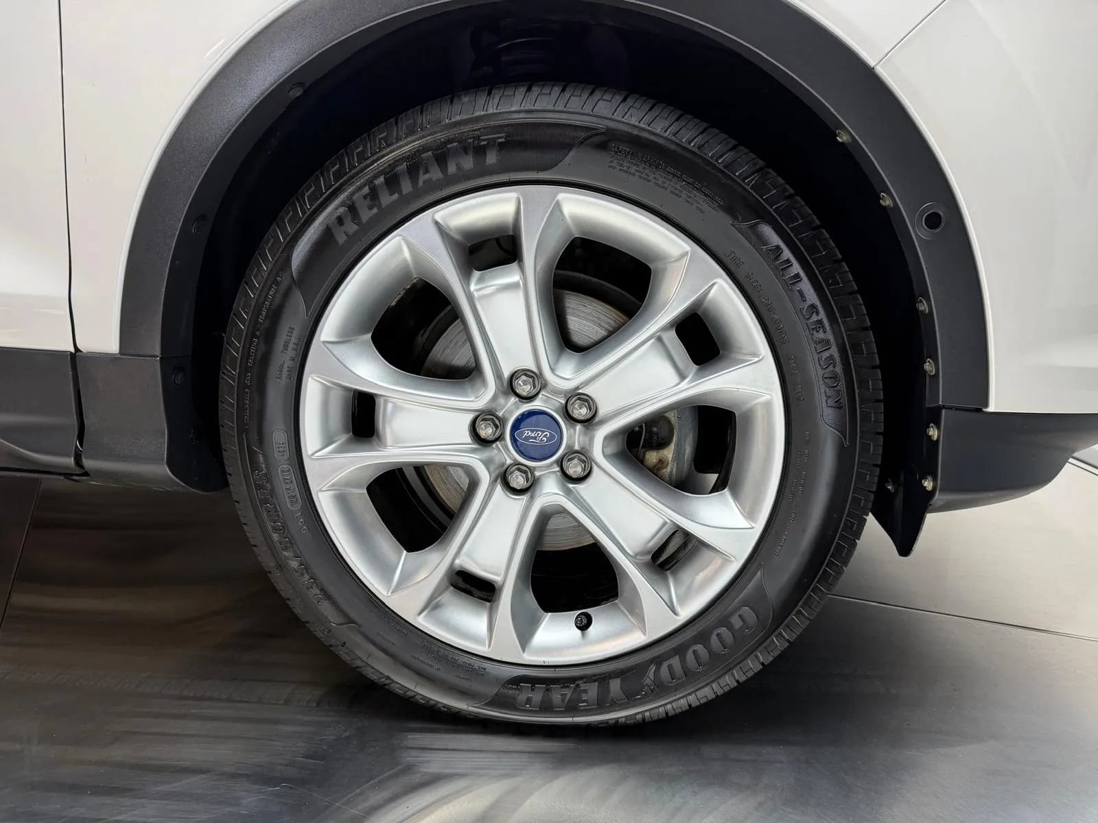 Used 2016 Ford Escape Titanium w/ Equipment Group 301A FWD image 7