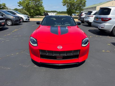 Used 2025 Nissan Z Sport w/ Floor Mat Package RWD image 8