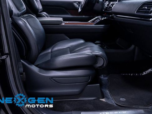 Used 2022 Lincoln Navigator Reserve AWD/4WD image 54