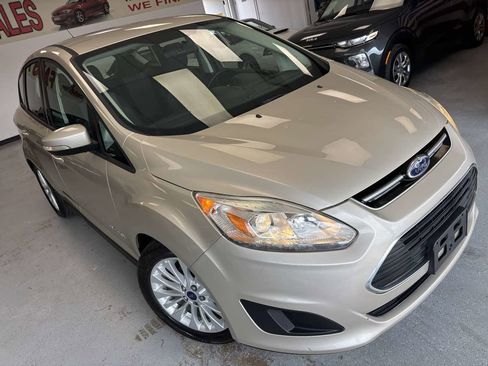 Used 2017 Ford C-MAX SE image 8